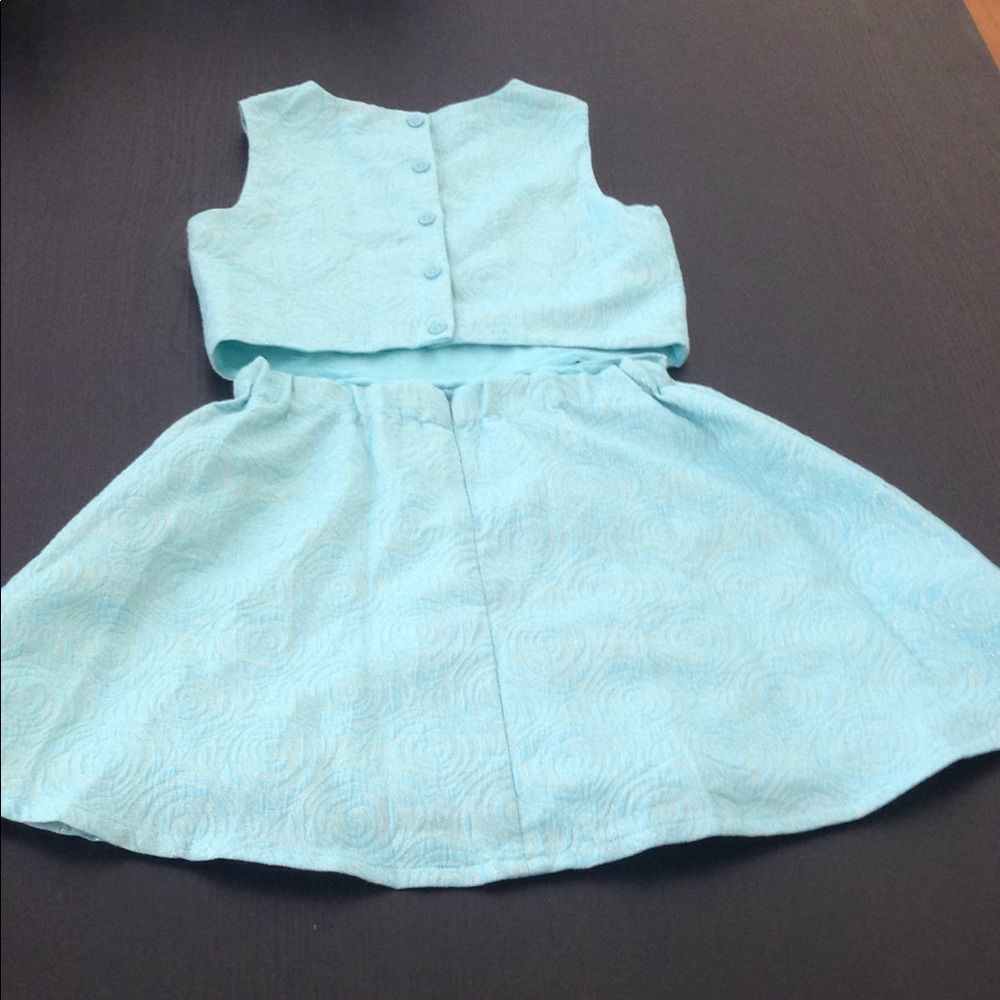 Gingersnap cut out textured dress!